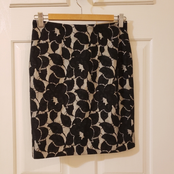 Ann Taylor Floral Pencil Skirt - Picture 1 of 6
